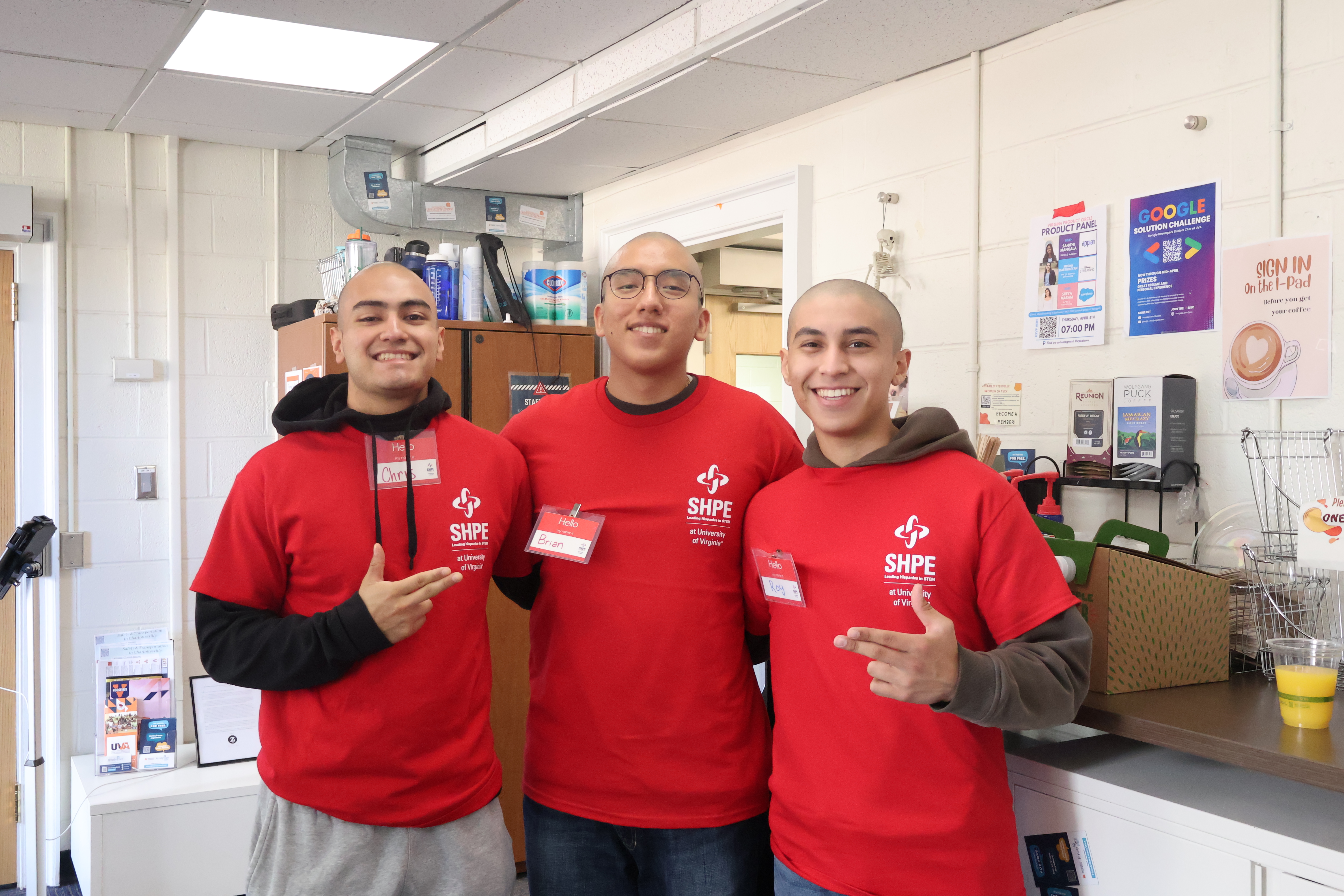 SHPE Mission - Students collaborating